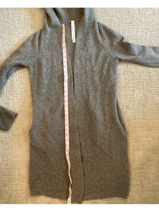 💜Aritzia Group Babaton Ammonius Merino Yak Wool Blend Hooded Cardigan Taupe XS - Picture 9 of 12